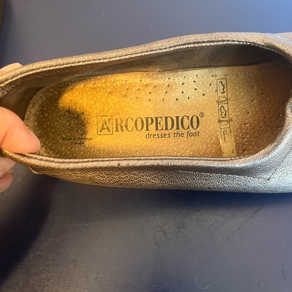 Arcopedico Pewter Slip On Loafers, size 6.5 - Picture 7 of 9